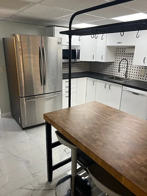 2 bed, 1.5 bath, 1041 sqft, $2,200 — Photo 4