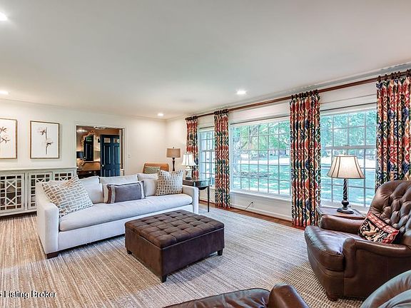 5th image of 5831 Brittany Woods Cir