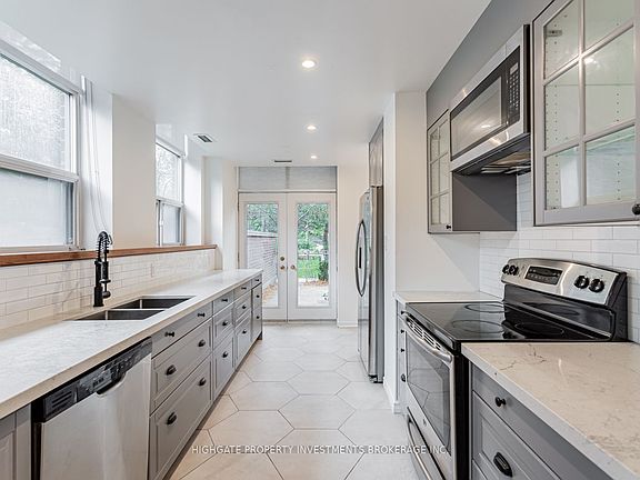 5th image of 233 Beecroft Rd #101