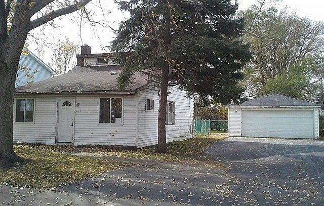 1st image of 9908 S Austin Ave