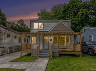 17583 Pierson St, Detroit, MI 48219