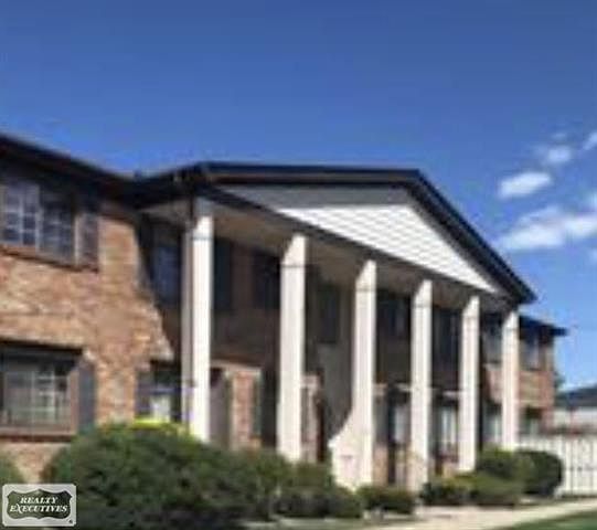 1st image of 20817 Eastlawn St