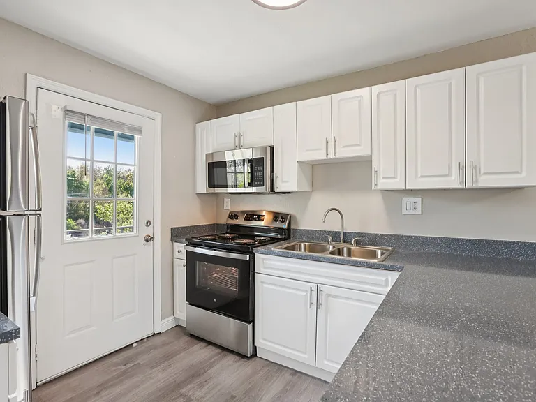 Serenity Lake Apartments — Photo 90