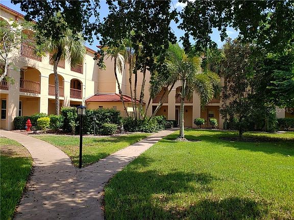 2nd image of 1 Colony Point Dr APT 6C
