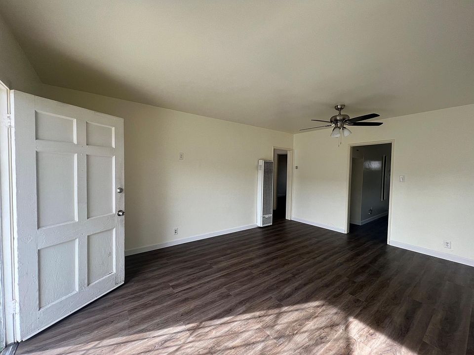 1st image of 5931 Camellia Ave #5931