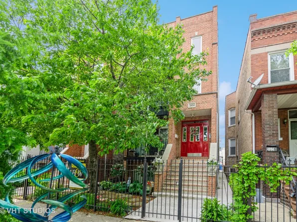 2934 N Ridgeway Ave #2, Chicago, IL 60618