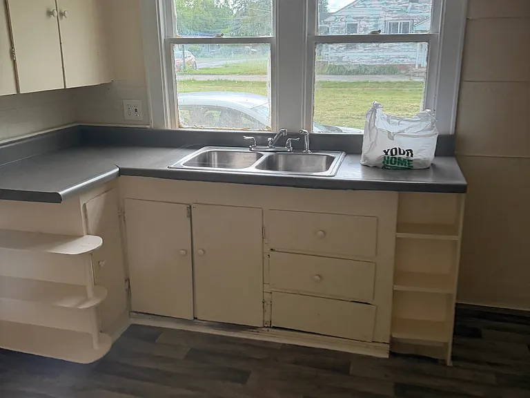 2927 Fairview St — Photo 12