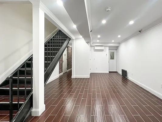 Rented by Dallien Realty Limited Liability Company | media 15