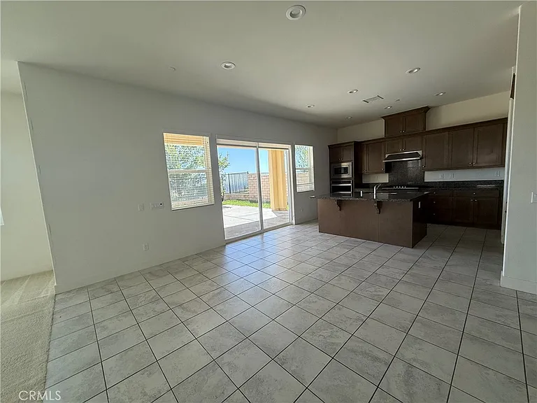19042 Martino Ct — Photo 4