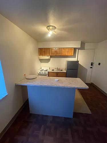 1710 Penn Ave #12 Photo 1
