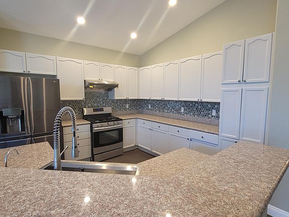 4th image of 7050 Palisade Grove Ct