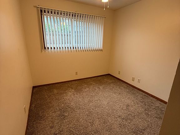 5th image of 4019 Davenport St APT 3