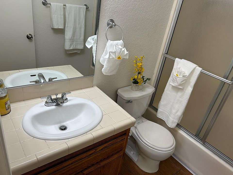 2nd image of 7407 Alvarado Rd #D