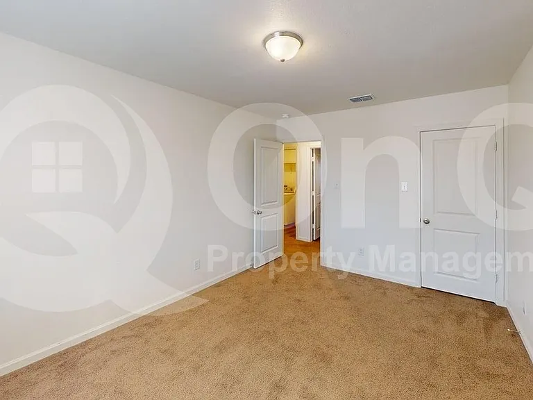 708 Bois D Arc Ln — Photo 13