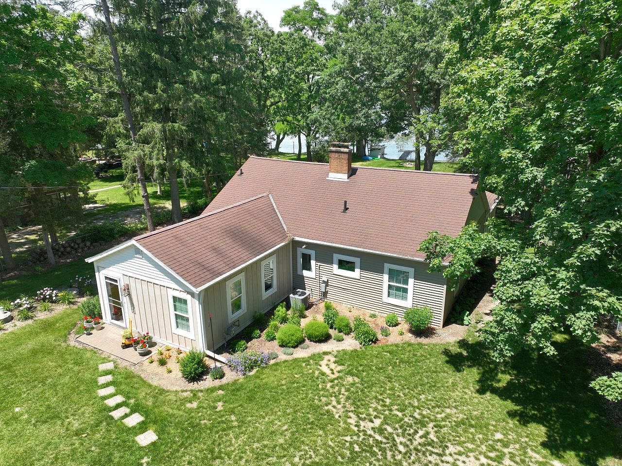 W376S5169 East Pretty Lake ROAD, Dousman, WI 53118 Zillow
