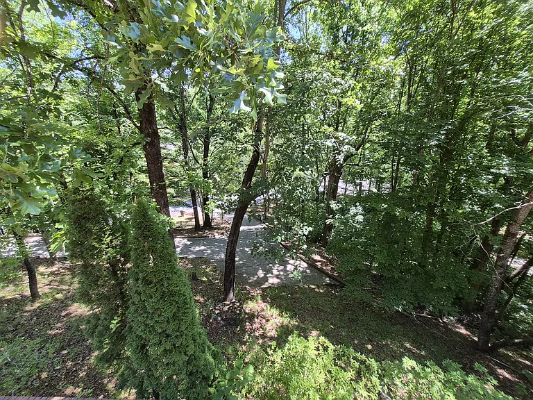1835 Brandon Hall Dr — Photo 18