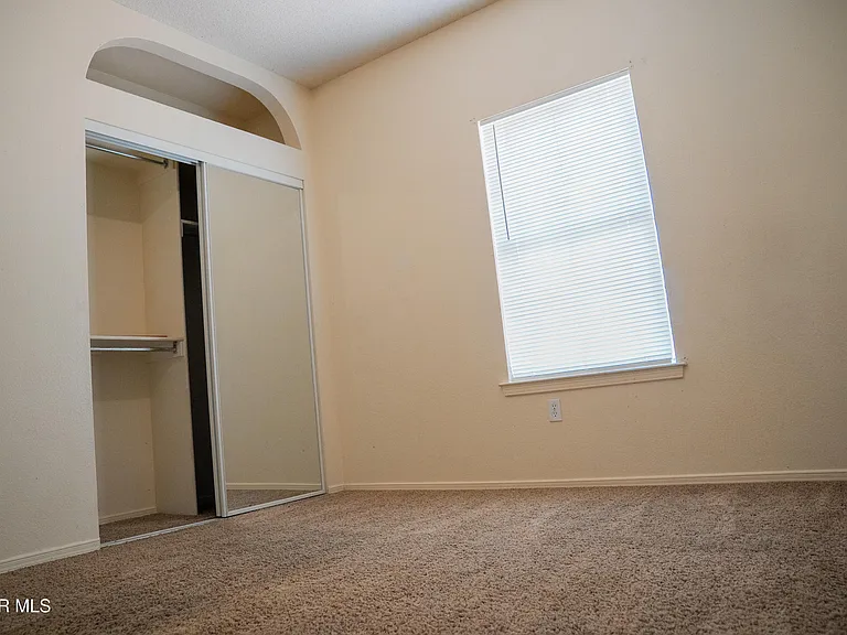 804 Bonnie Ct — Photo 31
