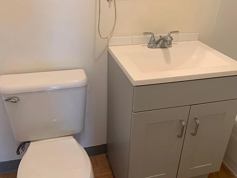 618 Madison Ave #2 — Photo 5