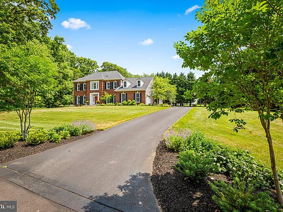 3rd image of 13117 Shaneybrook Cir