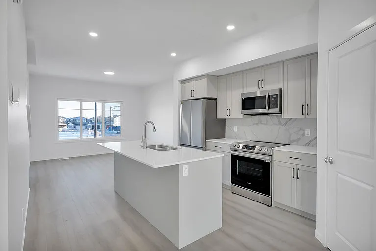 727 Orchards Blvd SW #1A — Photo 6