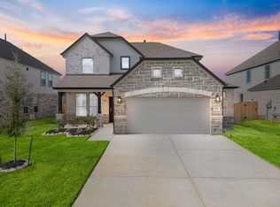 345 Spruce Oak Ln, Waller, TX 77484