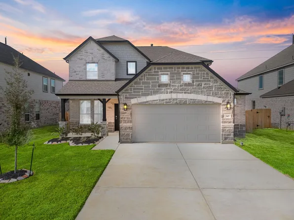 345 Spruce Oak Ln, Waller, TX 77484