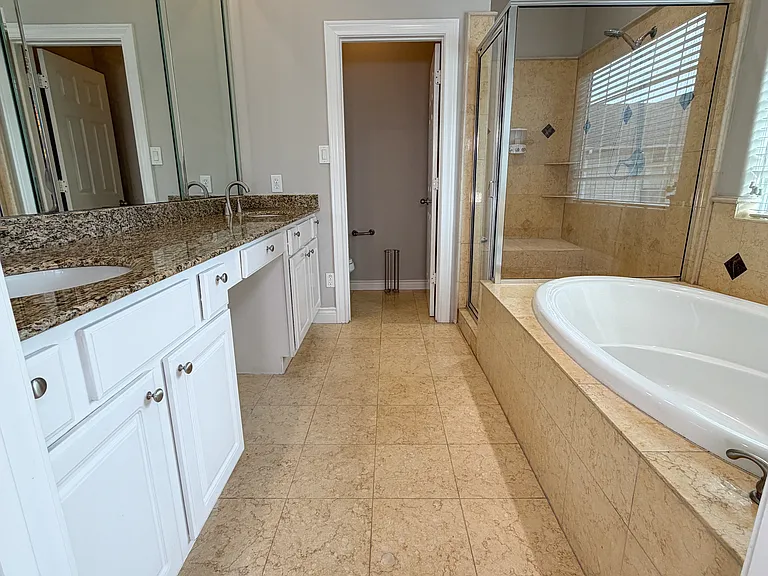 1505 Paige St — Photo 14