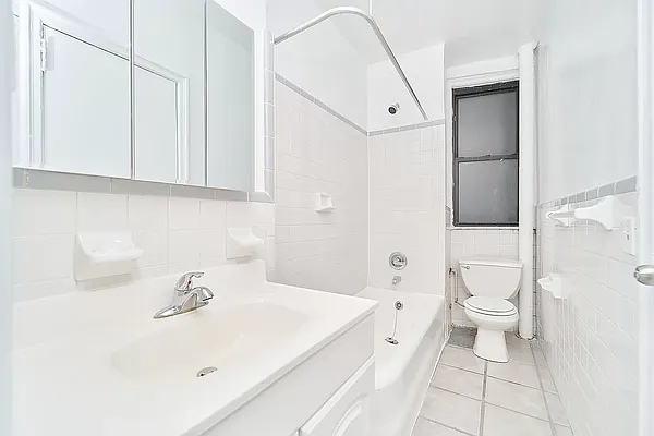 Rented by Living New York | media 12