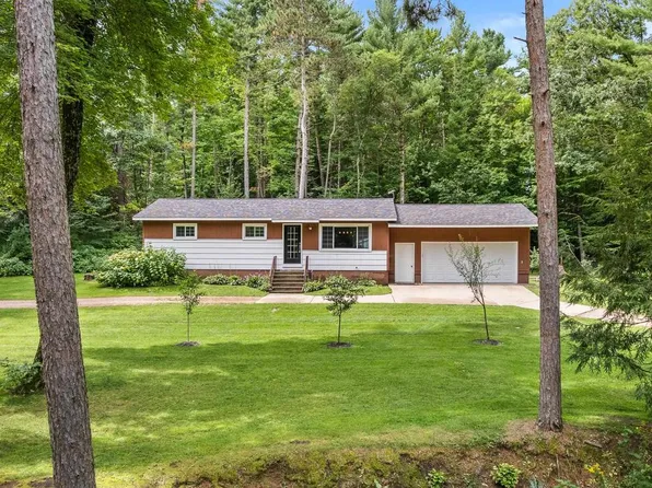 2812 CEDAR ROAD, Rosholt, WI 54473