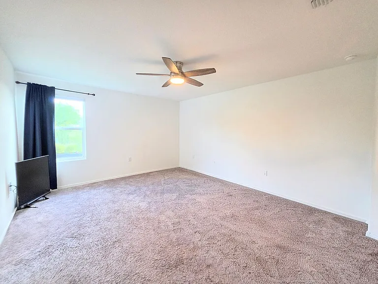 1031 Magrum Way — Photo 20