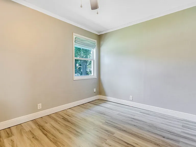 4519 Martha Ave — Photo 22