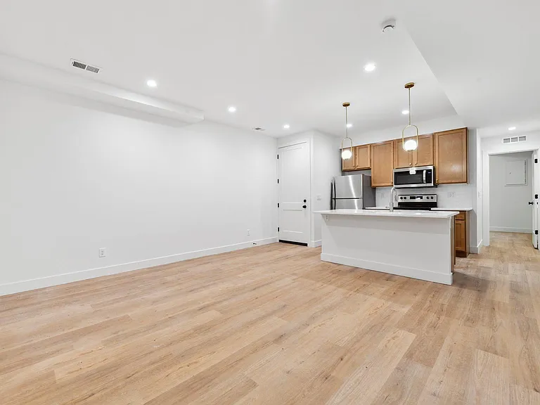 3431 1/2 N Columbine St — Photo 3