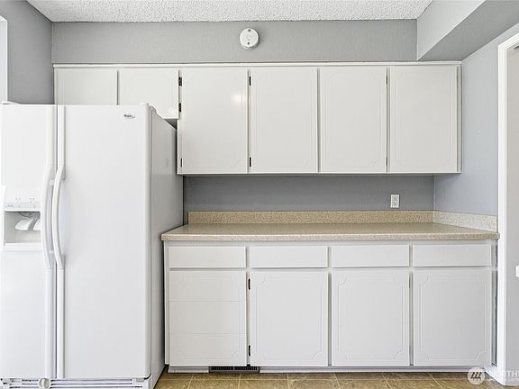5th image of 2100 Plaza Way #103