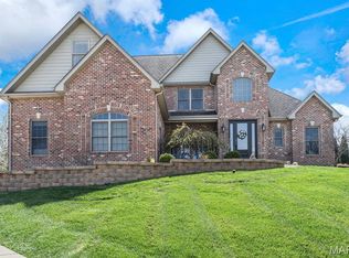 112 Fox Hill Ct, Edwardsville, IL 62025