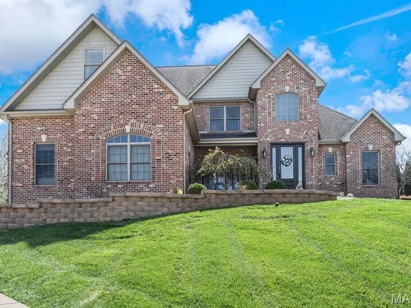 112 Fox Hill Ct, Edwardsville, IL 62025