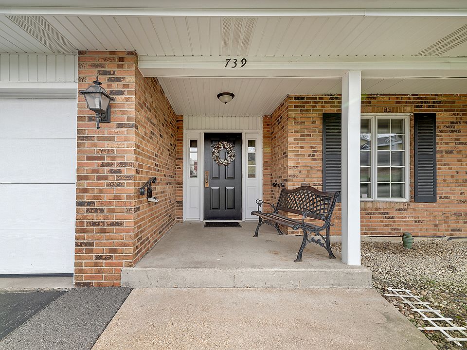 1st image of 739 Birchwood Ct #17-A