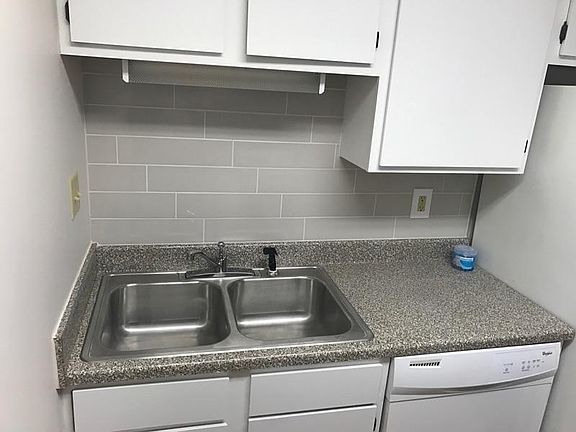 2nd image of 3404 Dill St APT 411