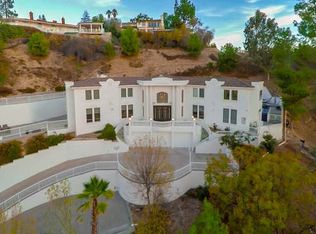 4900 Corbin Ave, Tarzana, CA 91356