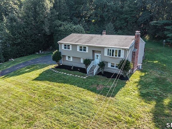 2nd image of 121 Longfellow Road