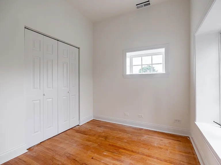 3109 N Harding Ave #3 — Photo 10