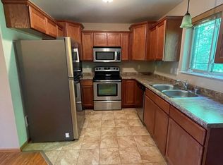 3809 Cliffside Dr APT 4, La Crosse, WI 54601