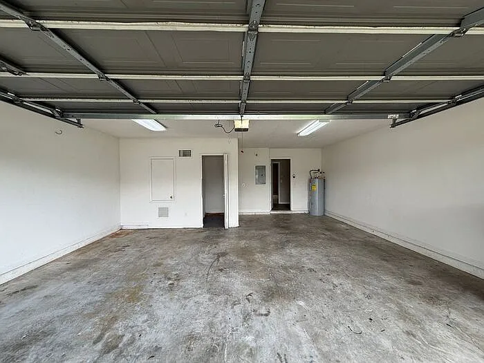 2421 Abalone Blvd — Photo 36