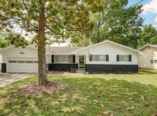 2710 E Linwood St, Springfield, MO 65804