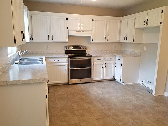 3rd image of 1935 Curry Rd
