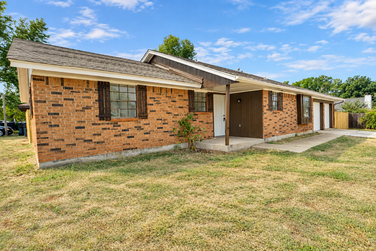 3 bed, 1251 sqft, $1,495 — Photo 2
