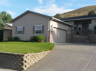 6409 W 20th Ave, Kennewick, WA