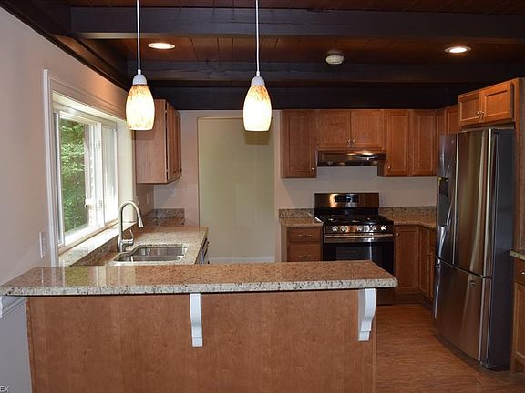 5th image of 29260 Ashwood Dr