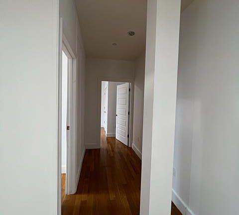 5th image of 9002 Queens Blvd APT 529