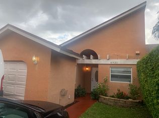 6921 SW 154th Ct, Miami, FL 33193