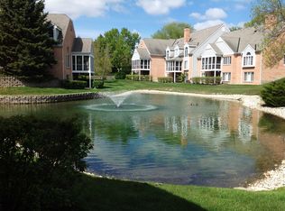 5614 Chesapeake Dr, McHenry, IL 60050